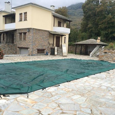 Luxury Villa With Pool In ツァガラダ エクステリア 写真